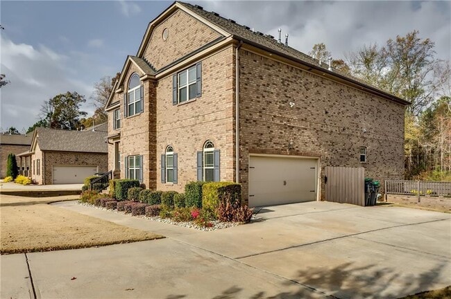 2216 Golden Eagle Dr in Locust Grove, GA - Building Photo - Building Photo