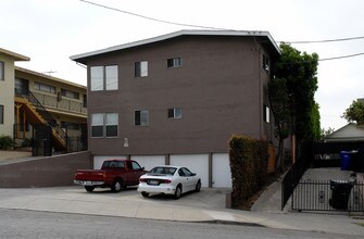 128 E Hazel St in Inglewood, CA - Building Photo - Building Photo