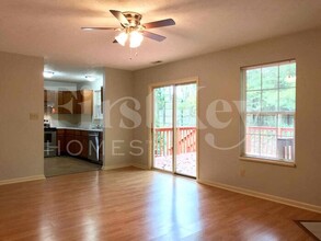 3922 Gray Arbor Dr in Indianapolis, IN - Foto de edificio - Building Photo