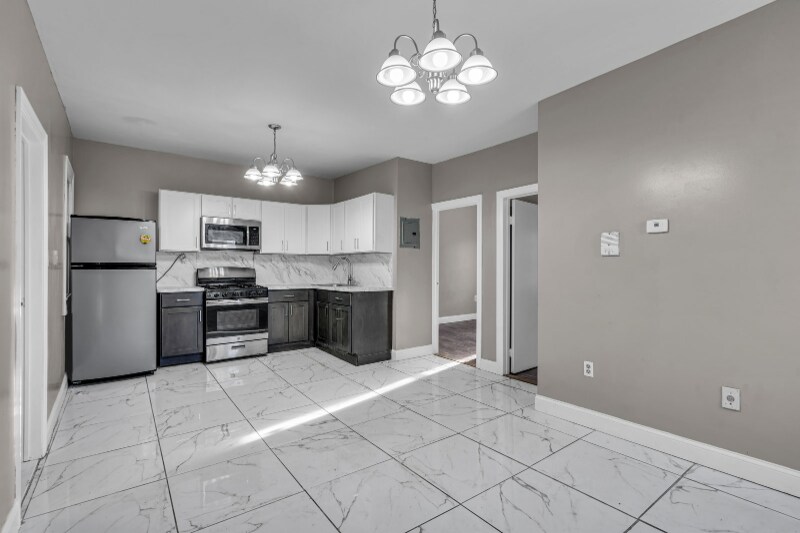 165 Winfield Ave in Jersey City, NJ - Building Photo