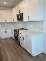 8636 Starburst Way in Sacramento, CA - Building Photo