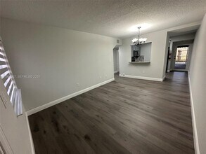 12005 SW 14th St in Miami, FL - Building Photo - Building Photo