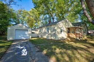 2720 Gibson St in Flint, MI - Foto de edificio - Building Photo