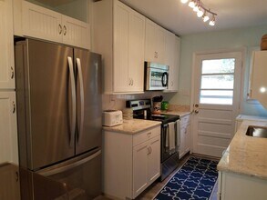 7707 Atlantic Ave in Virginia Beach, VA - Building Photo - Building Photo
