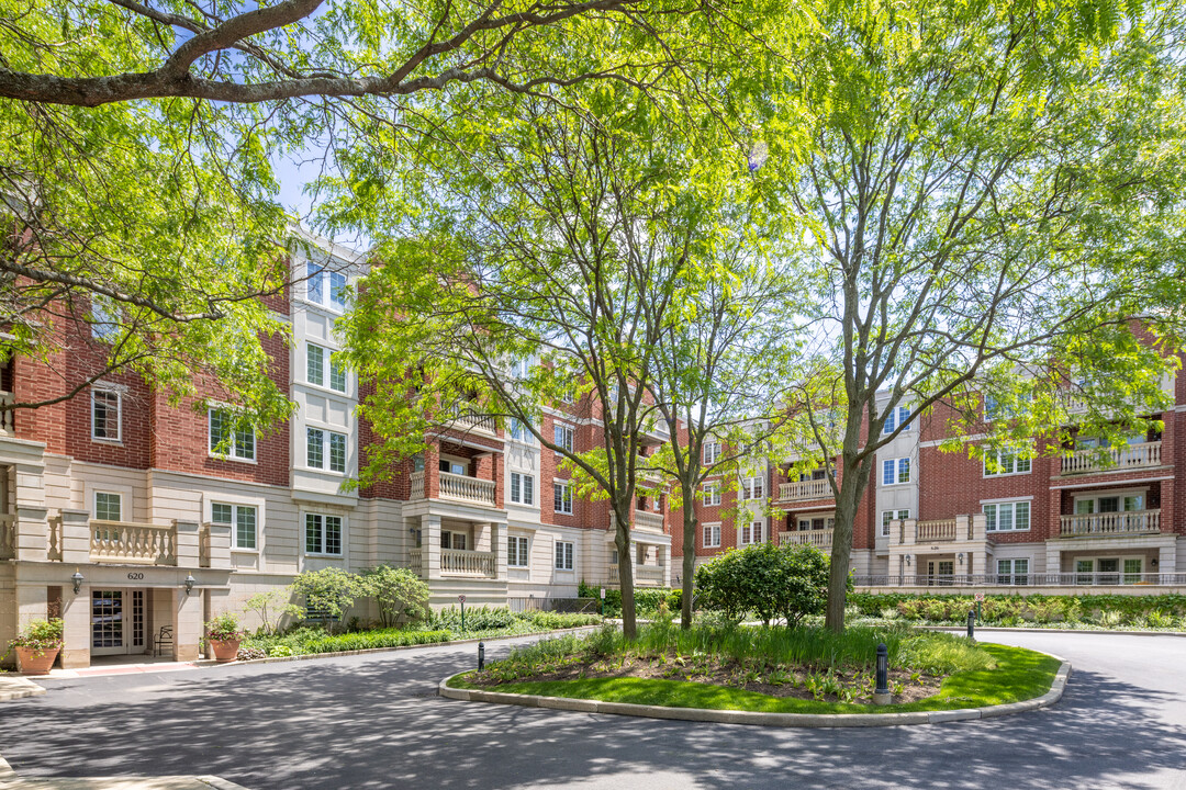 620-626 Homewood Ave in Highland Park, IL - Building Photo