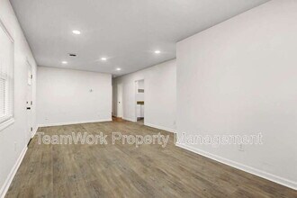 3027 Terry Dr in North Charleston, SC - Building Photo - Building Photo