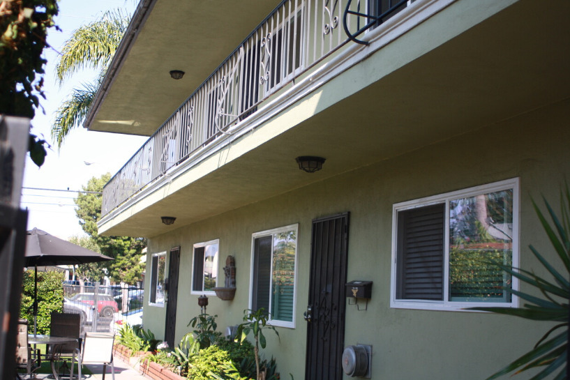 4041 S Centinela Ave in Los Angeles, CA - Building Photo