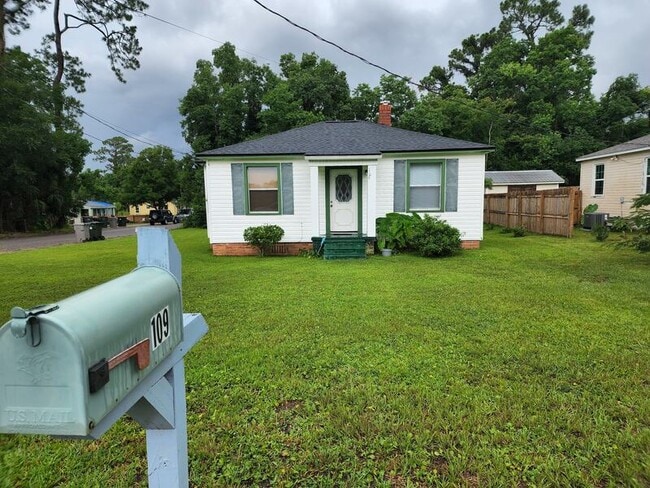 property at 109 NW Gilliland Rd