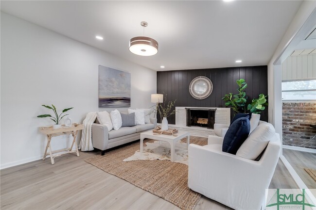 property at 4653 Cumberland Dr