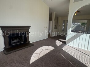 1952 E Rosemonte Dr in Phoenix, AZ - Building Photo - Building Photo