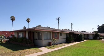 1331 S Anaheim Blvd in Anaheim, CA - Building Photo