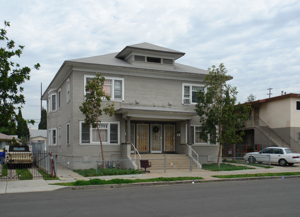 1946-1952 Julian Ave in San Diego, CA - Building Photo