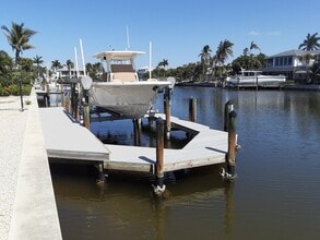 1666 Sabal Palm Dr in Sanibel, FL - Building Photo - Building Photo