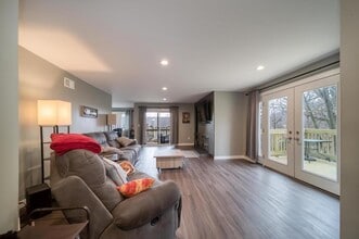 302 Heights Dr in Haledon, NJ - Building Photo - Building Photo