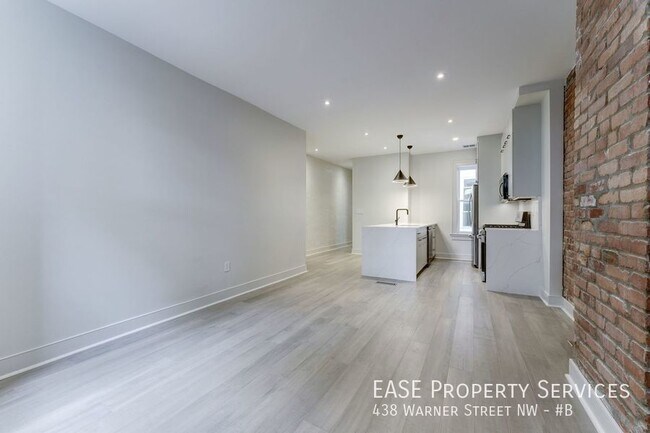 438 Warner St NW, Unit #B in Washington, DC - Building Photo - Building Photo