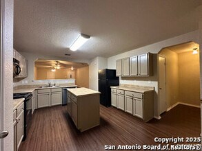 3919 Torey Mesquite in San Antonio, TX - Building Photo - Building Photo