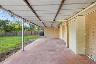 1519 Everitt St in Navasota, TX - Building Photo - Building Photo