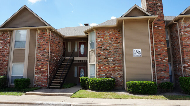 Lake Meadows in Garland, TX - Foto de edificio - Building Photo