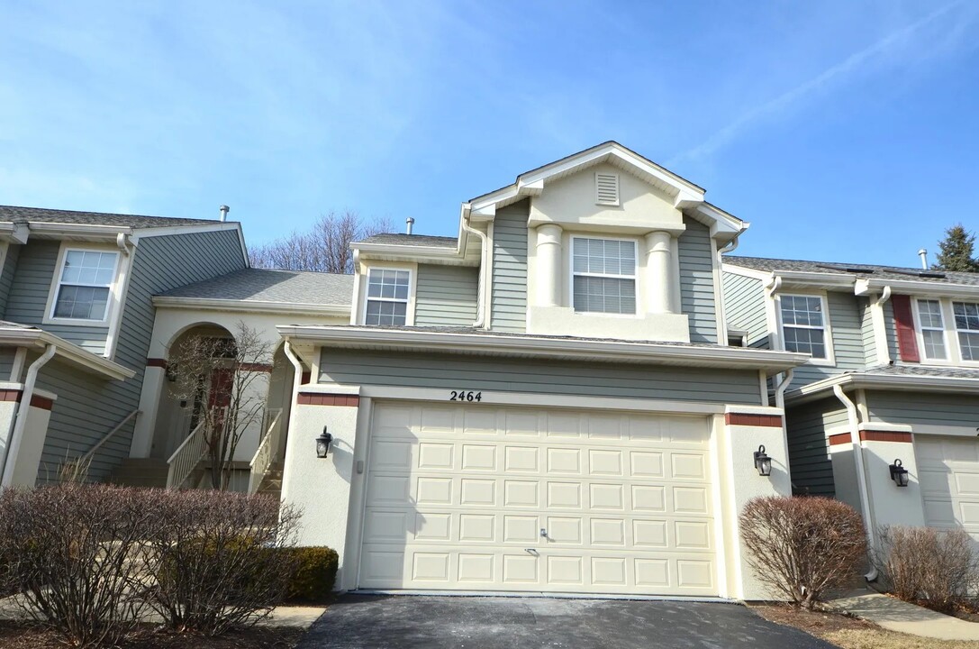 2464 Palazzo Ct in Buffalo Grove, IL - Building Photo