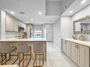 1977 SW 15th St in Deerfield Beach, FL - Building Photo - Building Photo