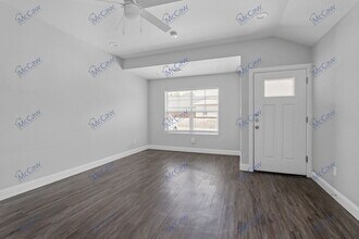 806 N Broughton St in Sherman, TX - Building Photo - Building Photo