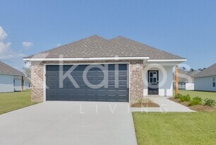 22850 Monterey Ave in Denham Springs, LA - Building Photo