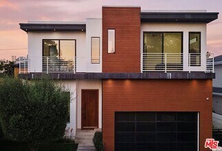 748 N Detroit St in Los Angeles, CA - Foto de edificio - Building Photo