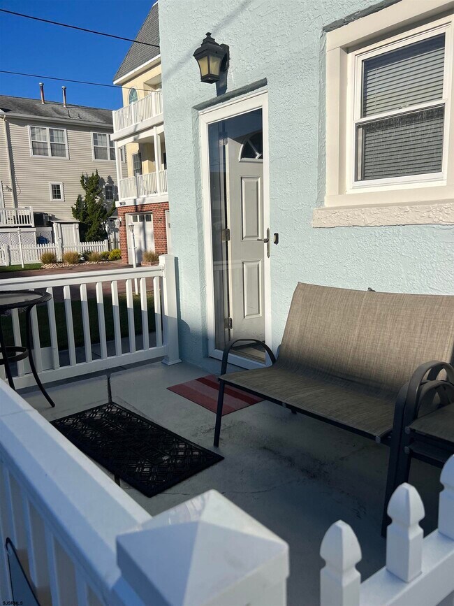 9411 Monmouth Ave in Margate City, NJ - Building Photo - Building Photo