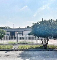3469 W 14th Ln in Hialeah, FL - Building Photo