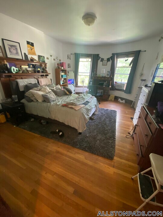 19 Long Ave in Boston, MA - Building Photo