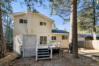 2235 Texas Ave in South Lake Tahoe, CA - Building Photo - Building Photo