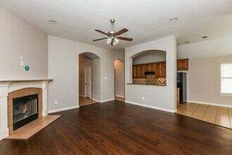 311 Galloping Hill Rd in Red Oak, TX - Building Photo - Building Photo