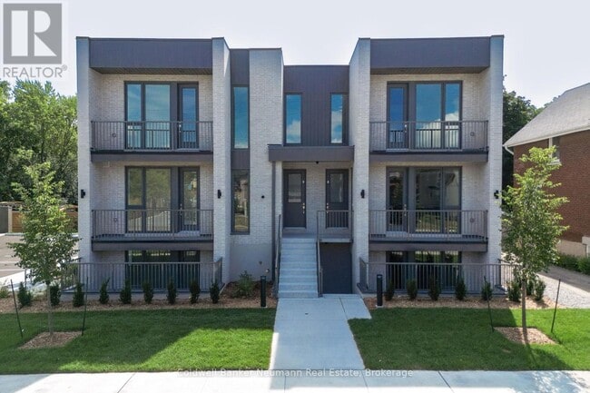 14 Stevenson St N in Guelph, ON - Building Photo - Building Photo