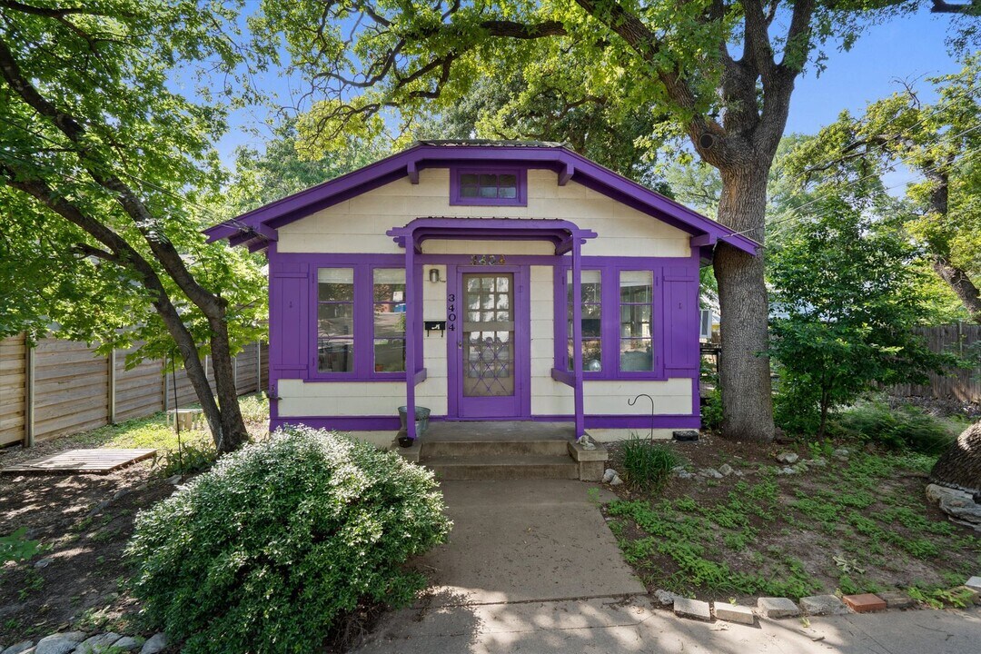 3404 Grooms St, Unit A in Austin, TX - Building Photo