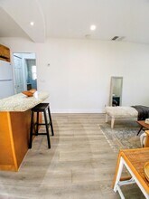 1137 NE 9th Ave in Delray Beach, FL - Building Photo - Building Photo