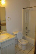 126 Classic Ct in Fort Walton Beach, FL - Building Photo - Building Photo