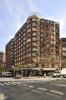 Greenwich Court in New York, NY - Building Photo