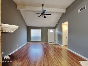 1234 Grange Way Dr in Cordova, TN - Building Photo - Building Photo