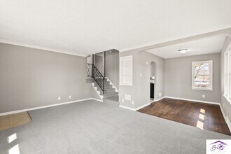 4216 Vinton St-Unit -4216 VINTON in Omaha, NE - Building Photo - Building Photo