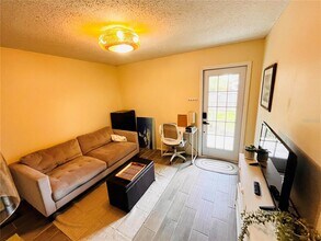 6199 Bryn Wood St in Orlando, FL - Building Photo - Building Photo