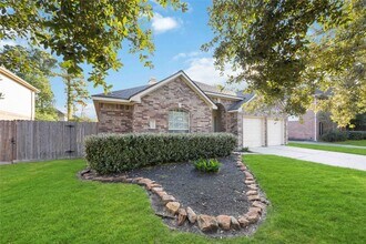 15018 Summer Knoll Ln in Houston, TX - Building Photo - Building Photo