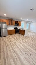 1024 W 8th St, Unit 3 in Wilmington, DE - Building Photo - Building Photo