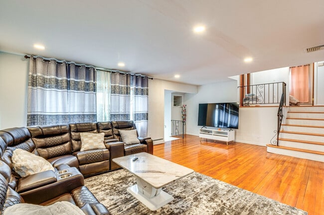 property at 2851 Debra Way