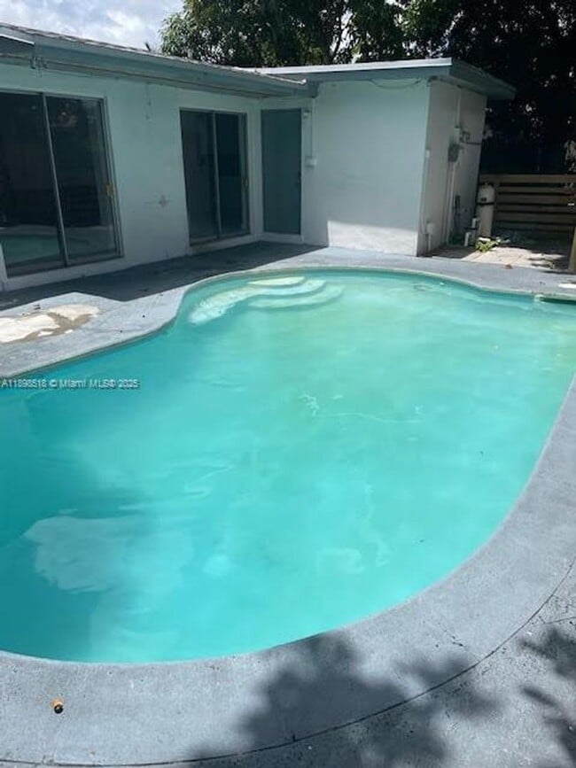 property at 4421 NW 33rd St