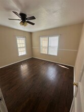 10715 Hillman Dr in Dickinson, TX - Building Photo - Building Photo
