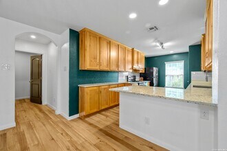 7319 Turnbow in San Antonio, TX - Building Photo - Building Photo
