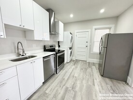 60 Burrell St, Unit #1 Apartamentos