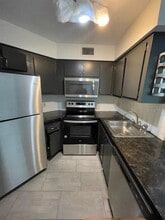 3927 Atrium Dr in Orlando, FL - Building Photo - Building Photo