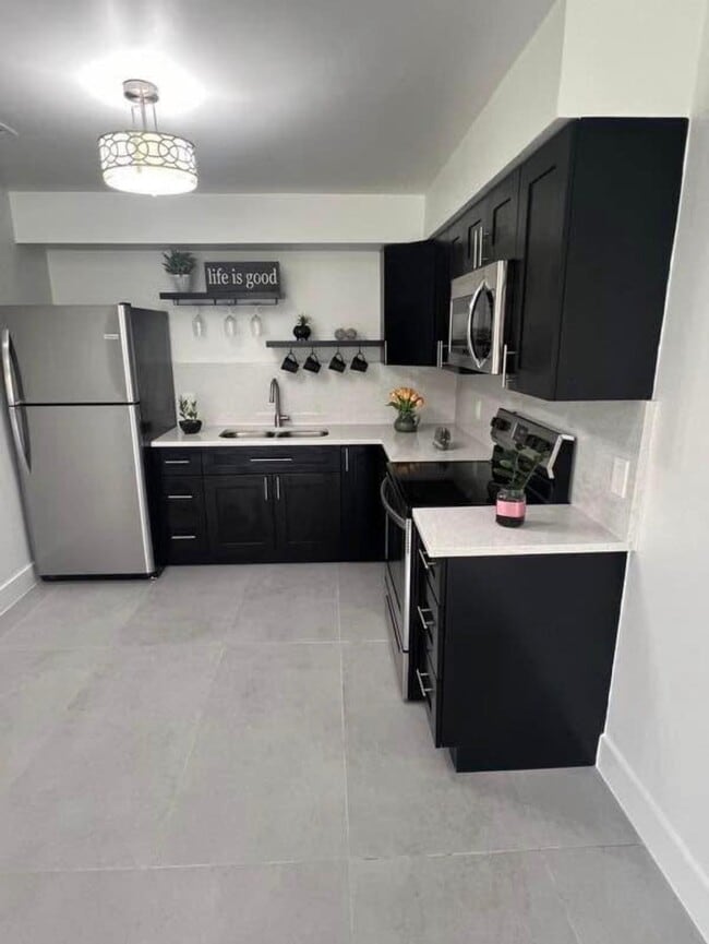 4791 Elmhurst Rd in West Palm Beach, FL - Building Photo - Building Photo