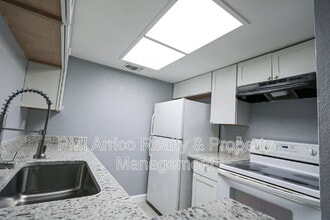 1810 E 143rd Ave in Tampa, FL - Building Photo - Building Photo